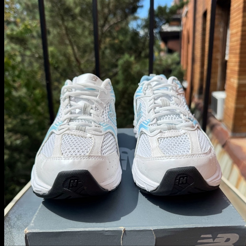 New Balance 530 Sneakers Metallic White Blue Haze Womens Size 10 - Picture 4 of 8
